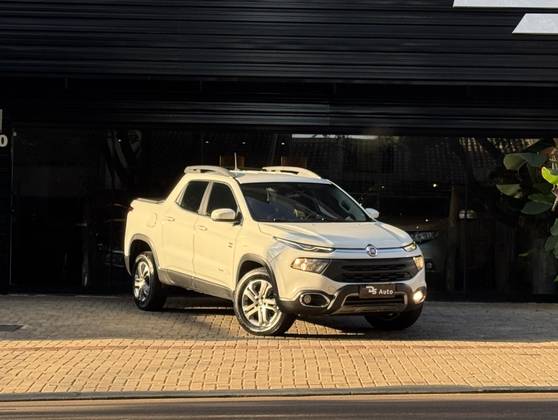 FIAT TORO 2.0 16V TURBO DIESEL FREEDOM 4WD AT9 FIAT TORO 2.0 16V TURBO DIESEL FREEDOM 4WD AT9